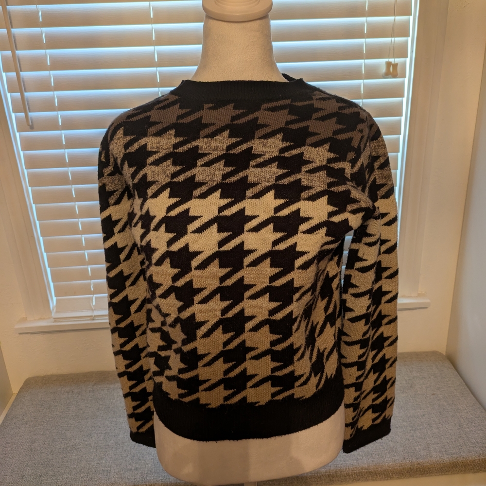 Black and Cream Houndstooth Sweater